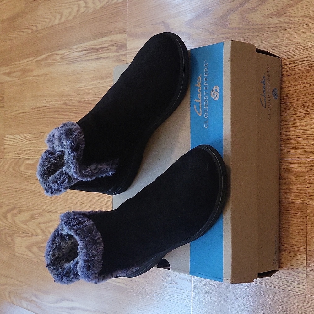Solid Black, Faux Fur Lined Clarks Cloudsteppers Ankle Boots